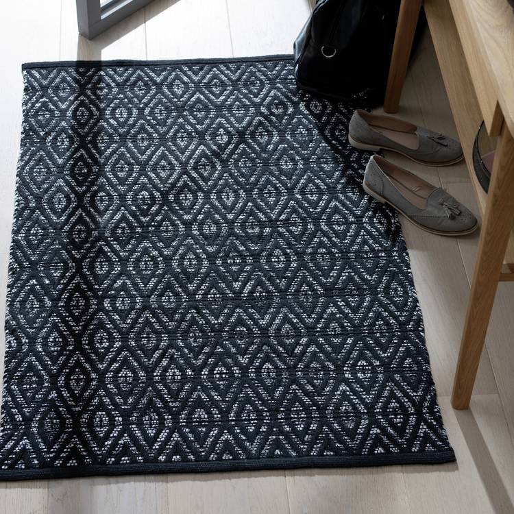 Argos Home Geometric Black Cotton Flatweave Rug - 110x80cm 0