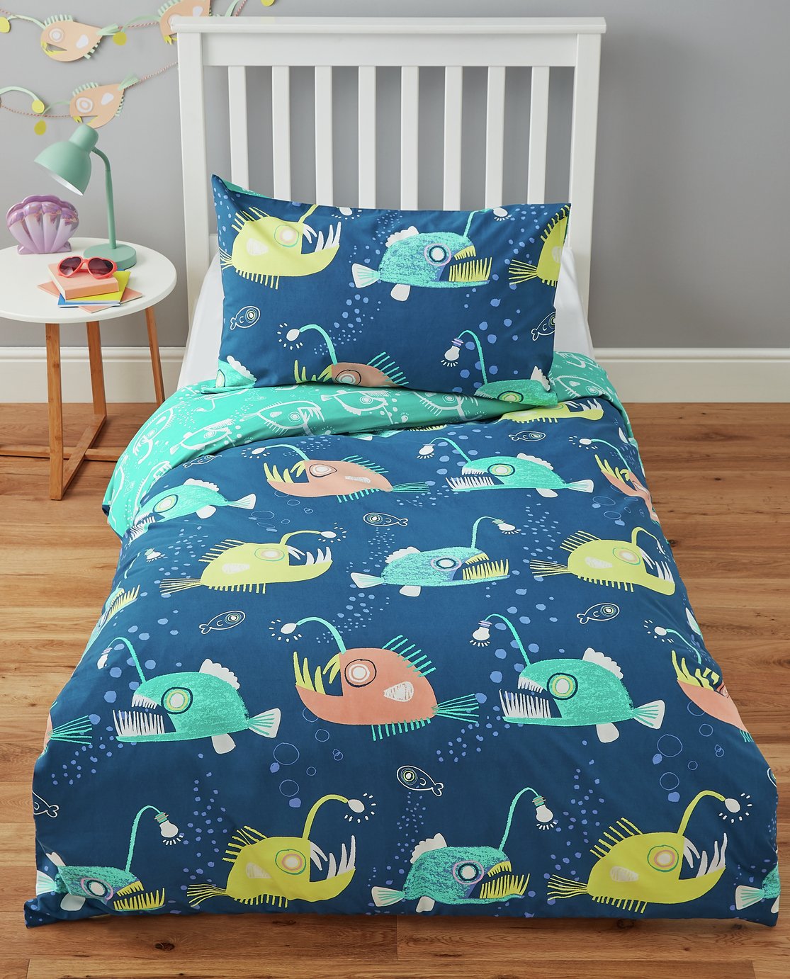 Argos Home Anglerfish Glow in the Dark Bedding Set Review