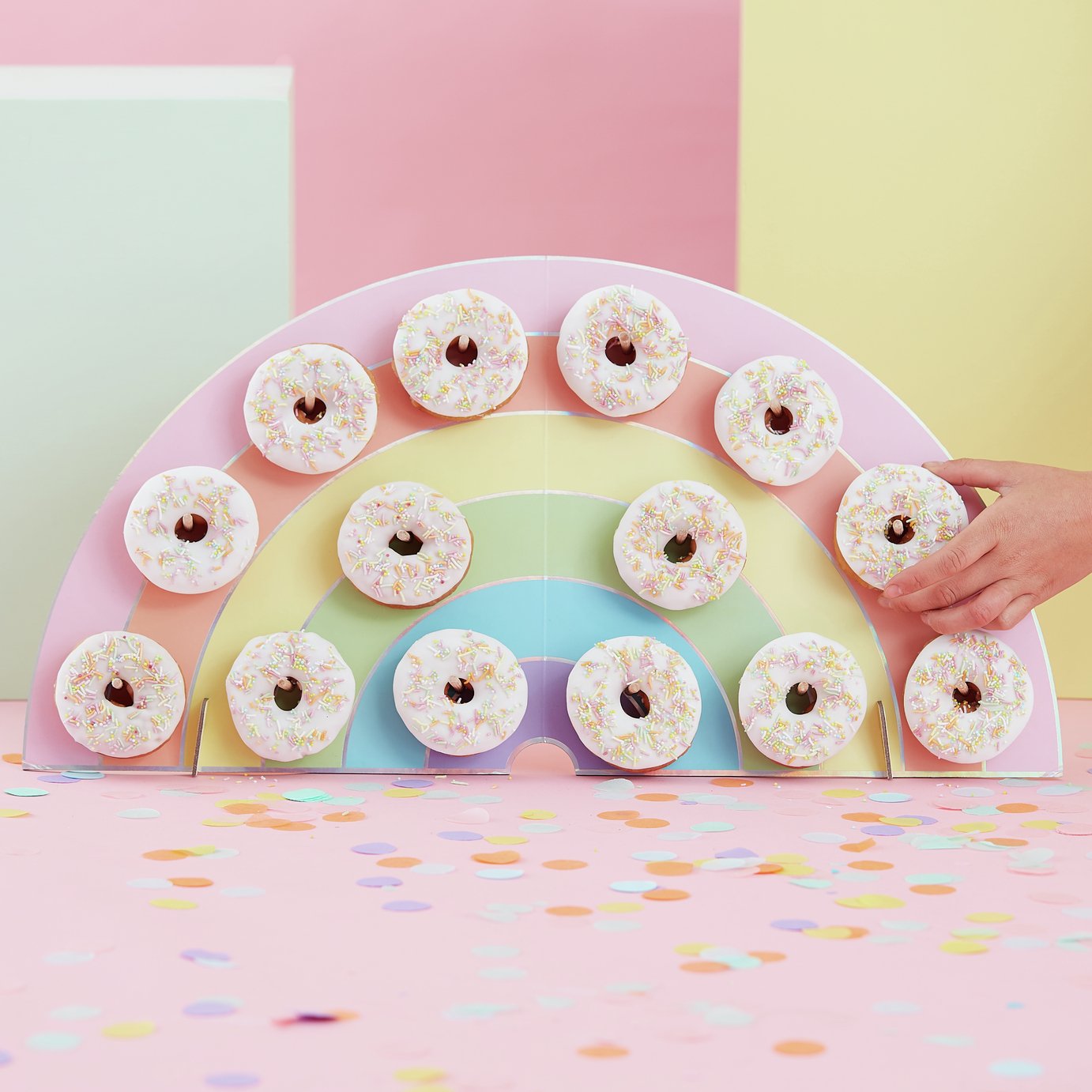 Ginger Ray Rainbow Donut Wall Review