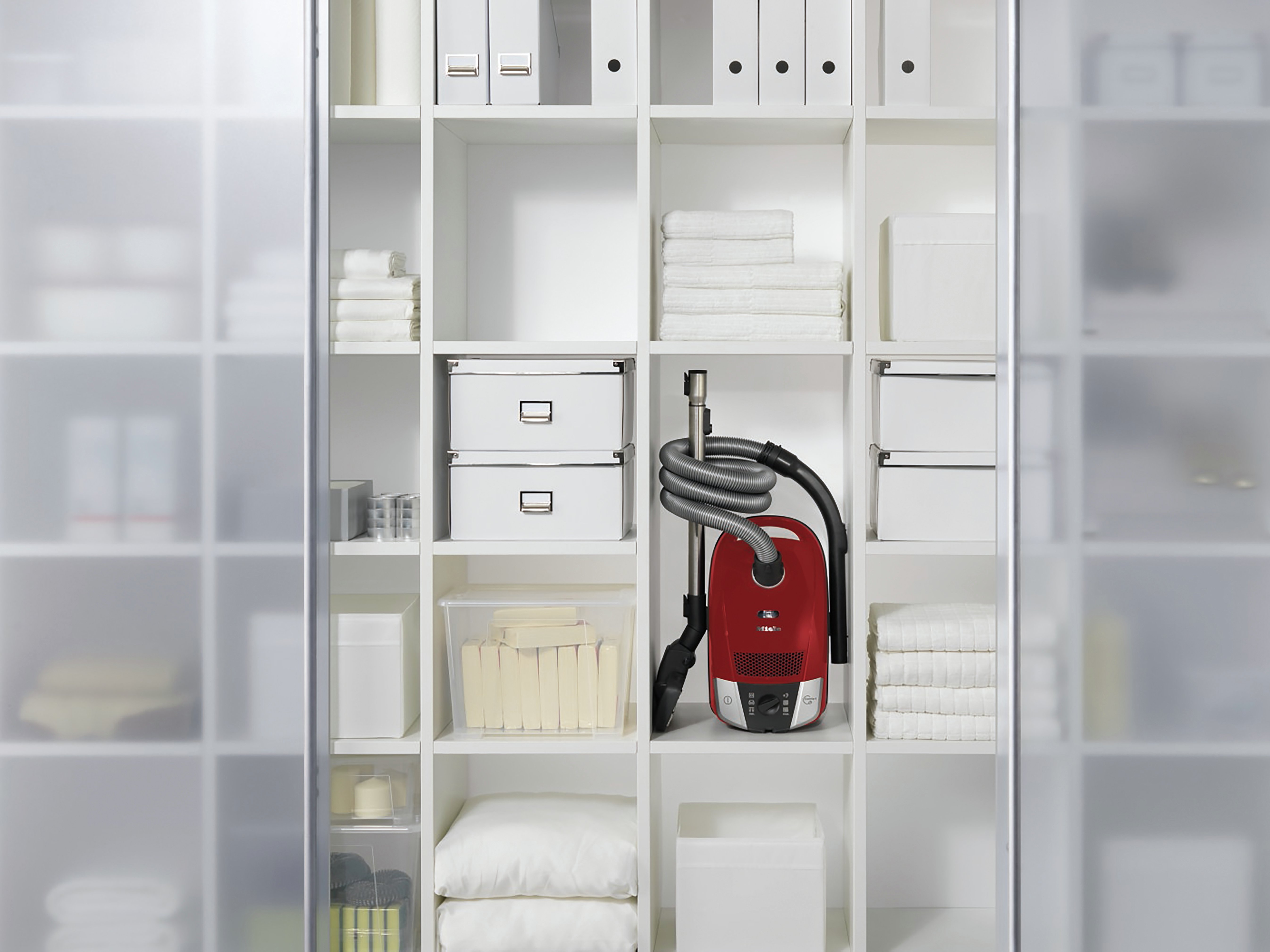 Miele C2 Compact Cat & Dog PowerLine Bagged Vacuum Cleaner Reviews