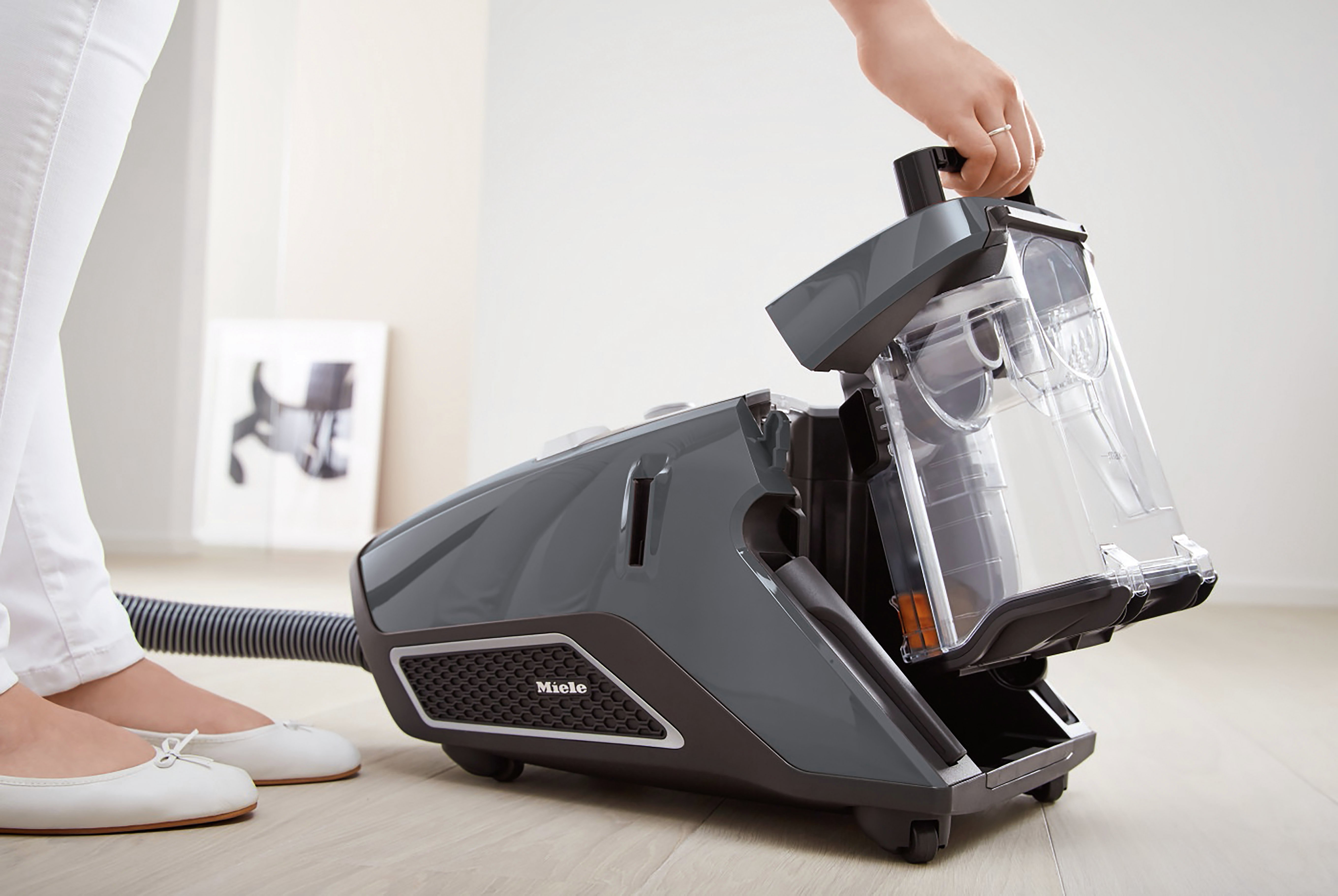 Miele CX1 Blizzard Excellence Vacuum Cleaner Reviews
