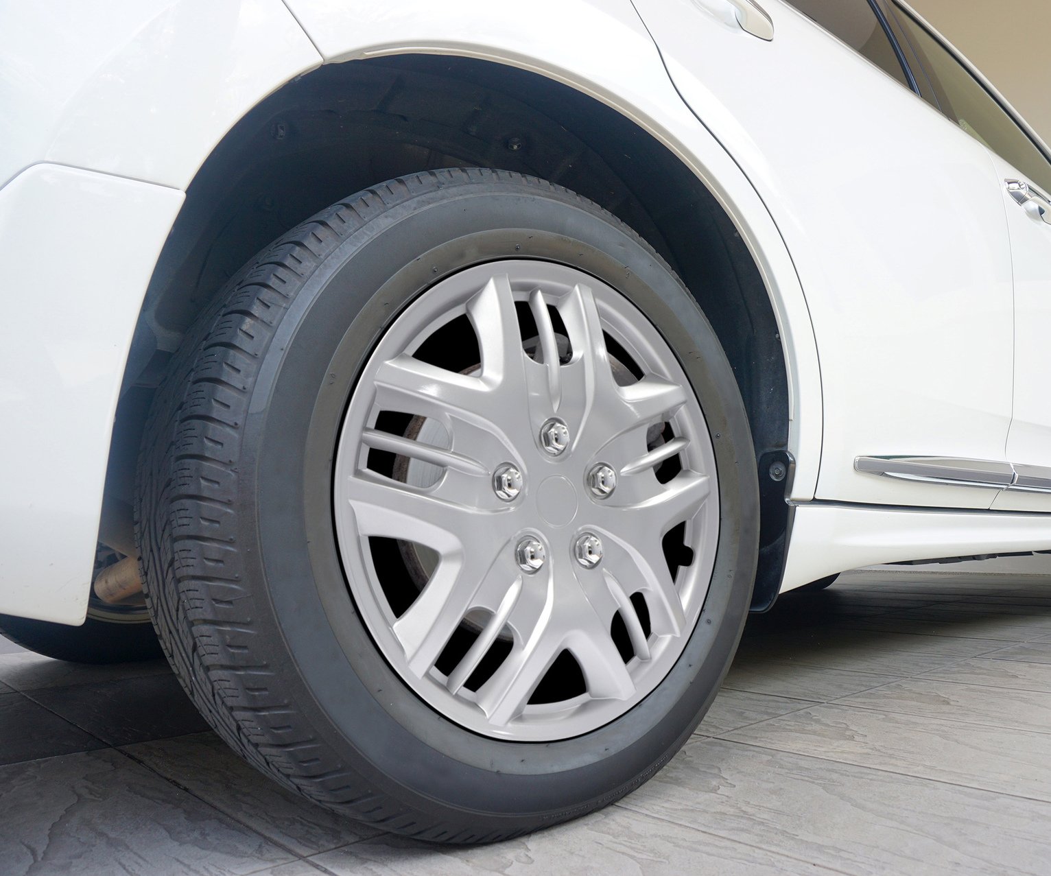 Streetwize Set of 4 Phantom Car Wheel Trims Reviews