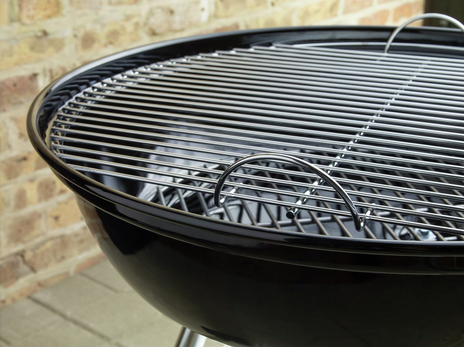 Weber Compact 57cm Kettle Charcoal BBQ Review