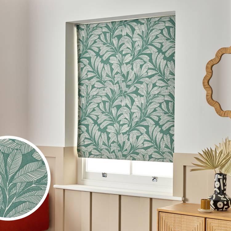 Habitat Linear Leaves Blackout Green Roller Blind - 120cm 0