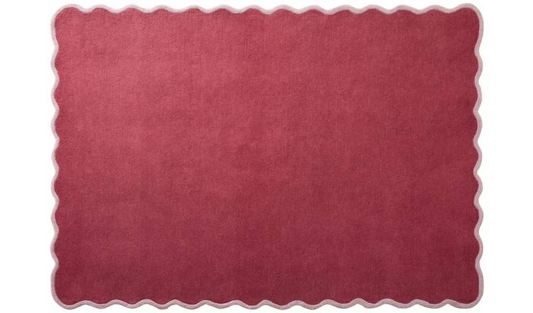Origins Scalloped Red Wool Short Pile Rug - 290x200cm