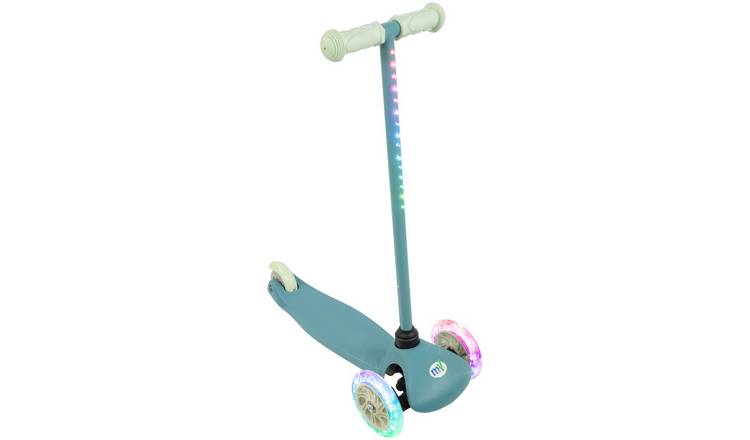 MoVe Light Up 3 Wheeled Scooter