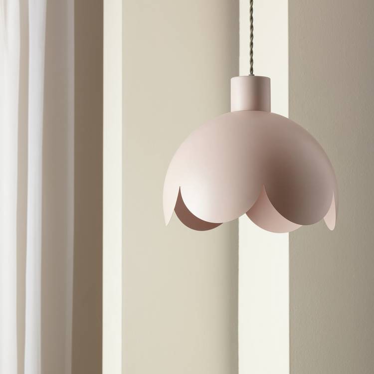 Habitat Pink Scallop Metal Easy Fit Lampshade - 30cm 0