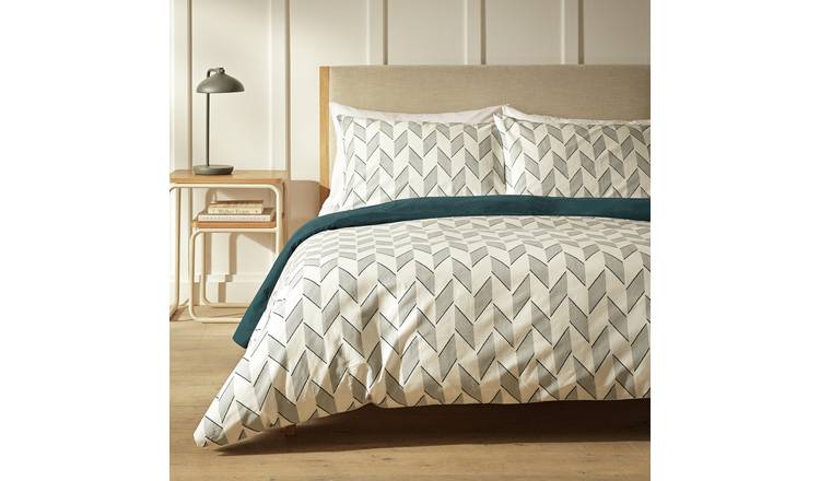 Habitat Chevron Print Navy Bedding Set - Superking
