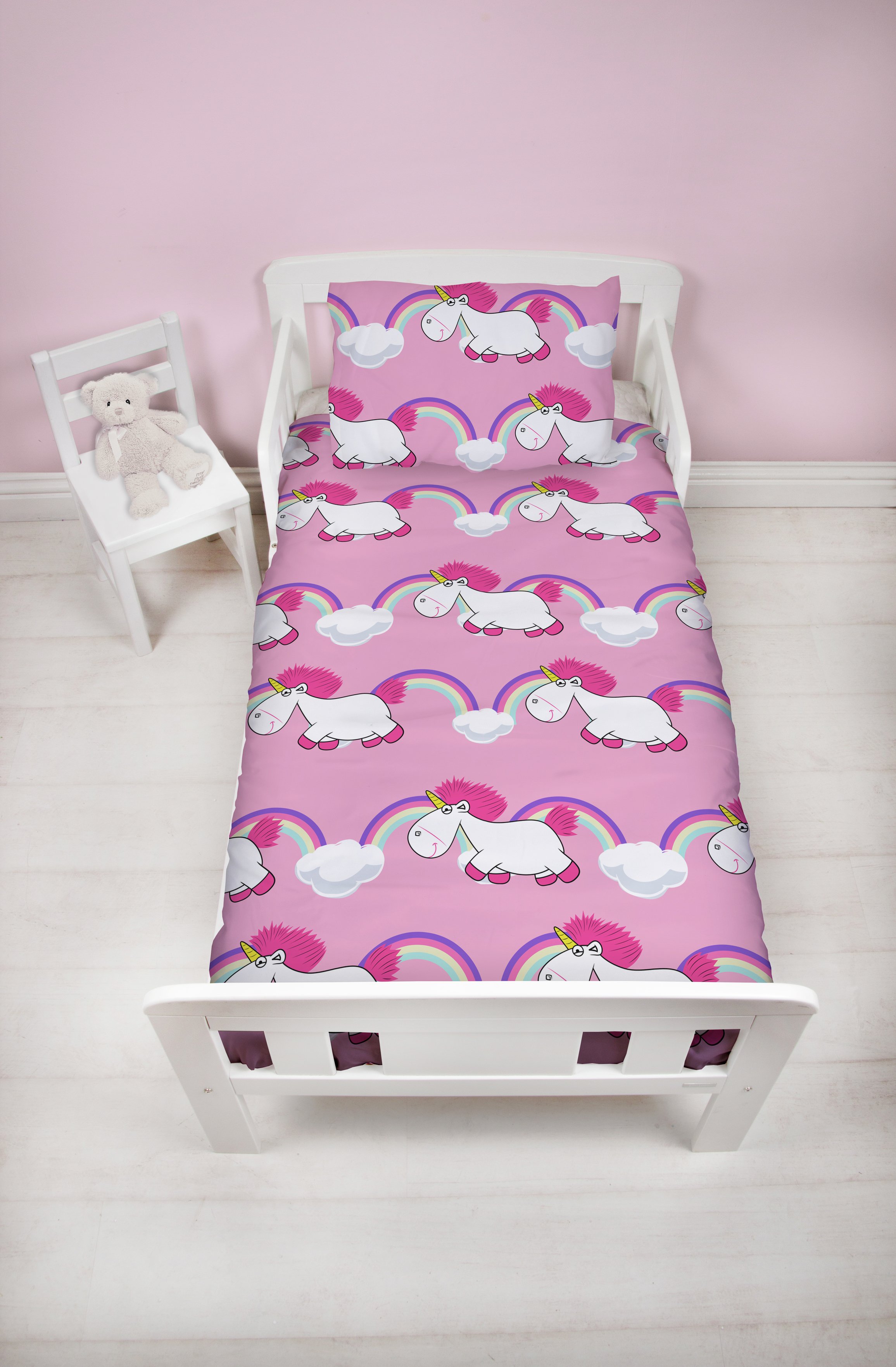 Despicable Me Fluffy Unicorns Toddler Bed in a Bag