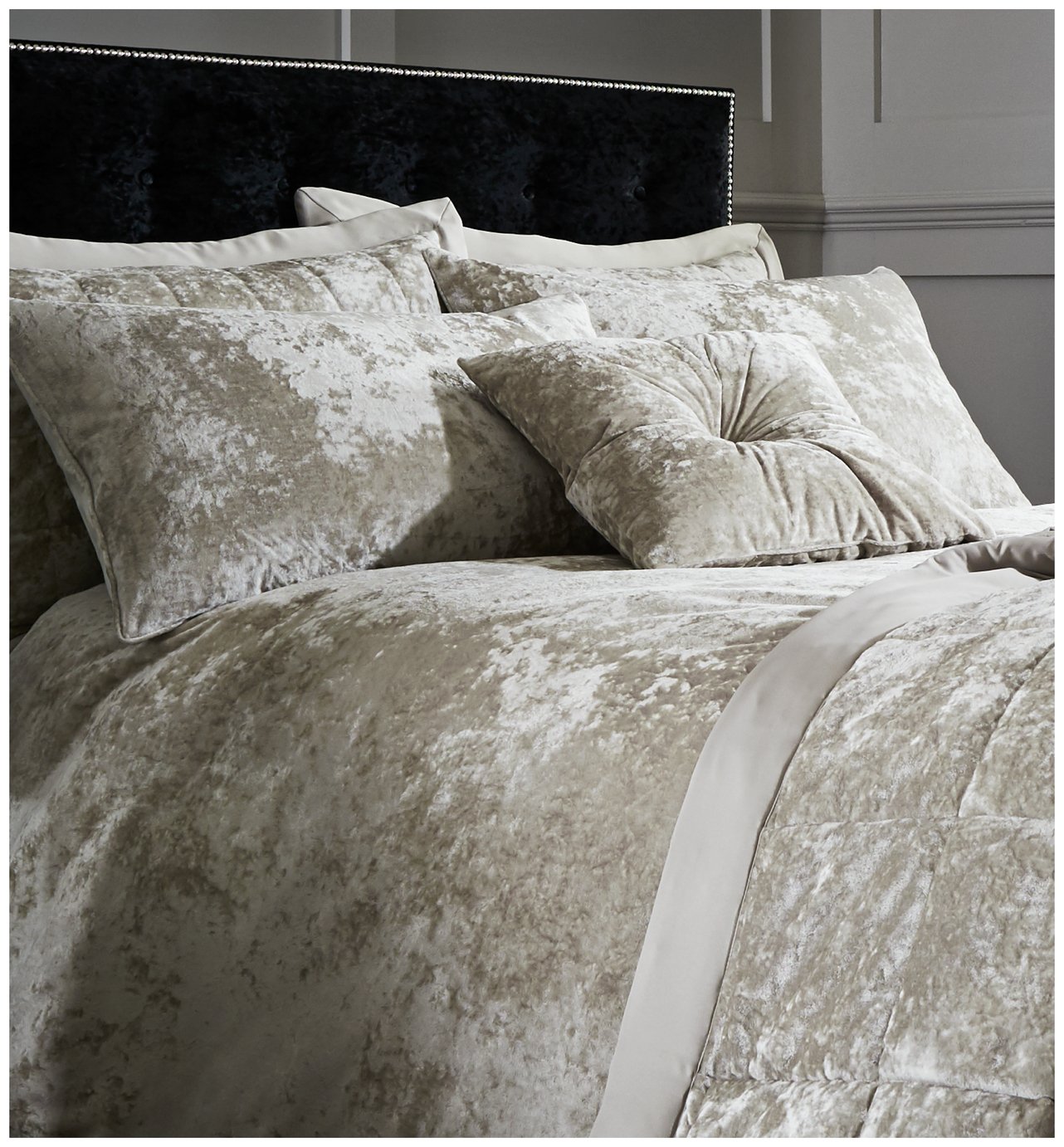Catherine Lansfield Crushed Velvet Bedspead Reviews