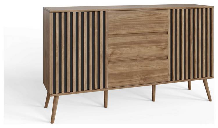 GFW Louvered 2 Door 3 Drawer Sideboard - Oak 