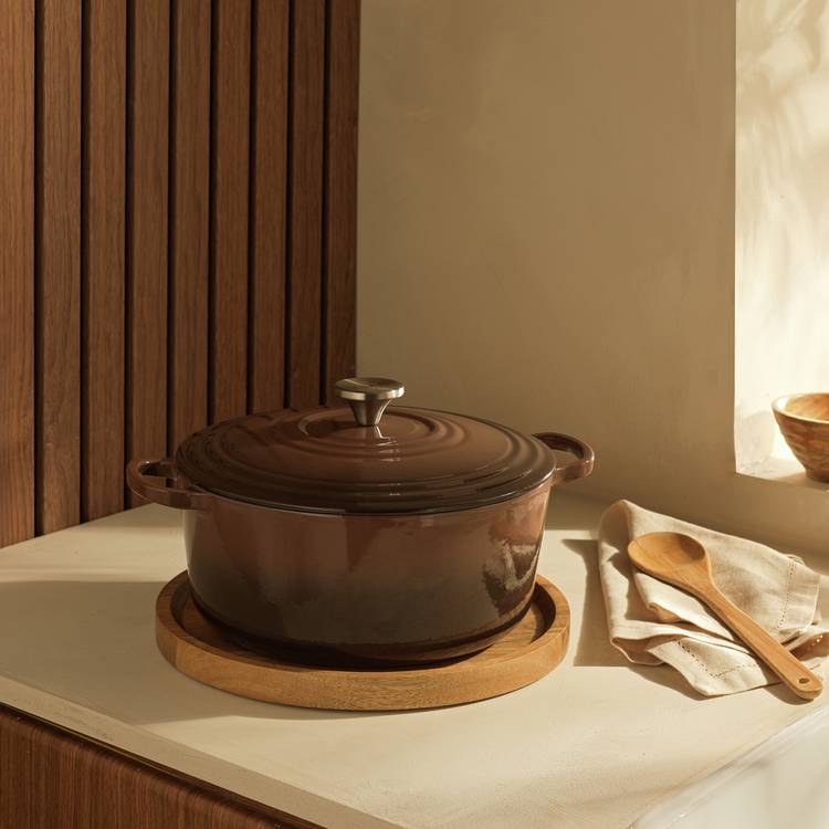 Habitat 4 Litre Shallow Cast Iron Casserole Dish - Chocolate 0