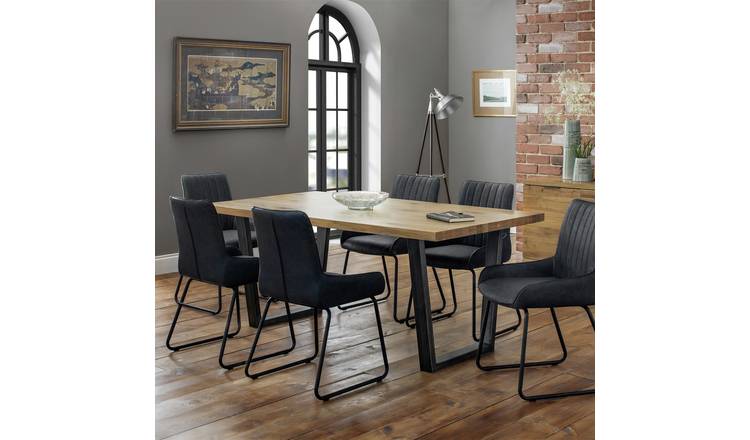 Julian Bowen Brooklyn 6 Seater Dining Table - Oak