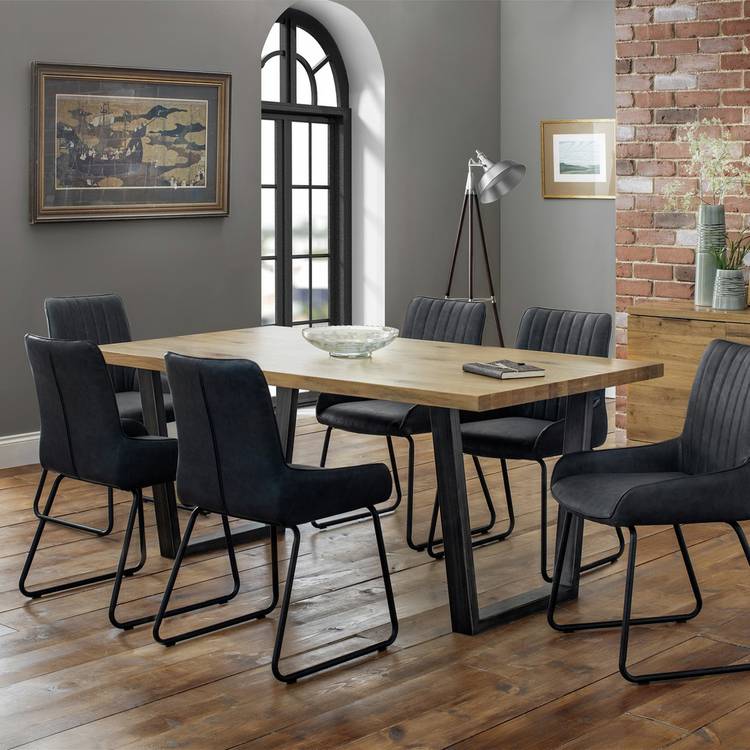 Julian Bowen Brooklyn 6 Seater Dining Table - Oak 0