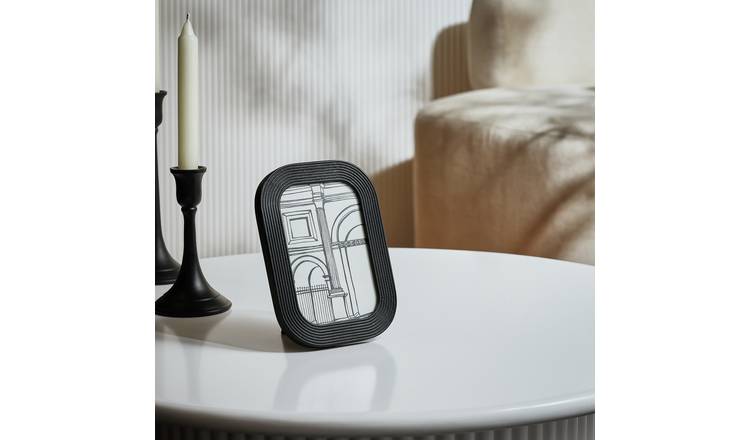 Habitat Black Ribbed Wooden Picture Frame - 4x6"