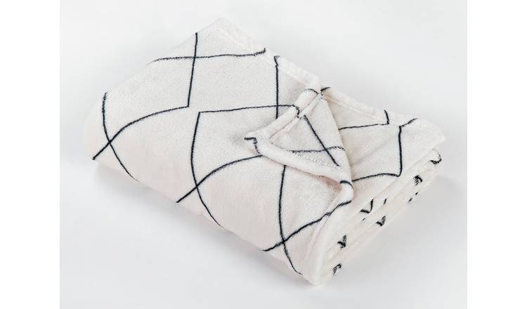 Buy Argos Home Fleece Throw - 125x150cm | Blankets and throws | Argos