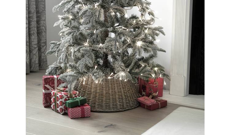 Grey Christmas Tree Skirt : Silver Metal Christmas Tree Skirt Christmas George At Asda - Elevate the look of your tree with this collection of stunning tree toppers and skirts.