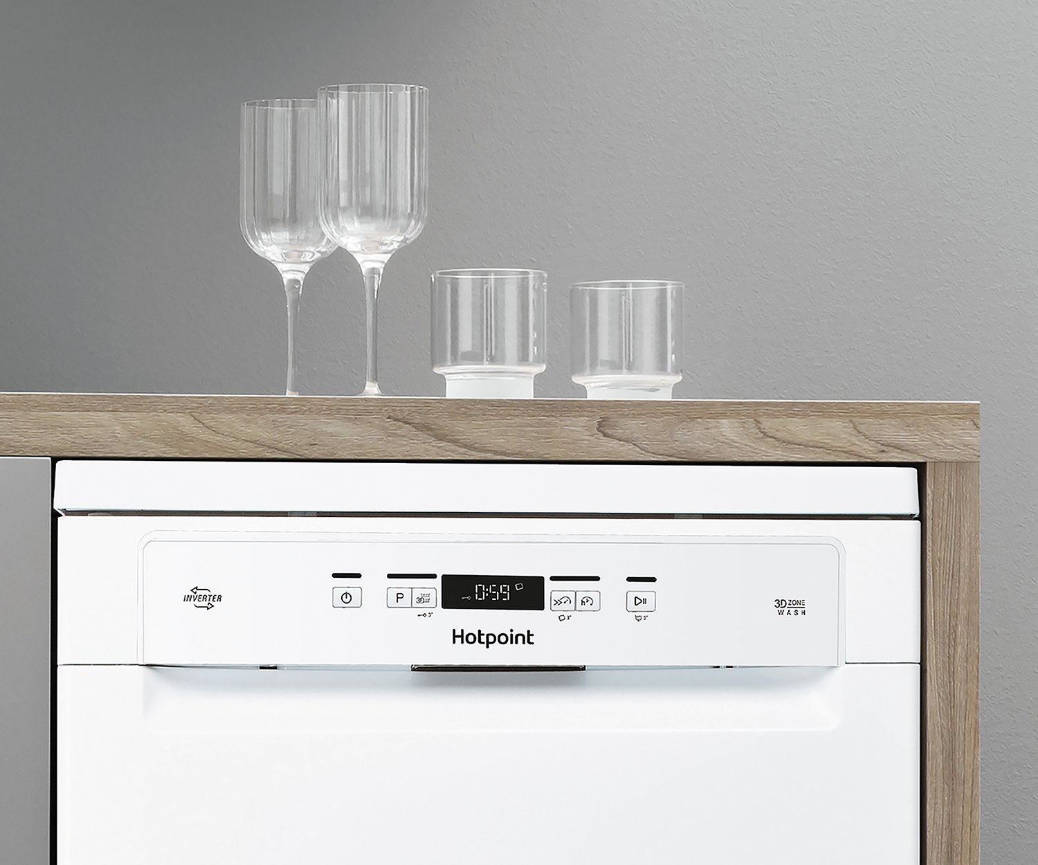 Hotpoint HFC3C26W Full Size Dishwasher Review