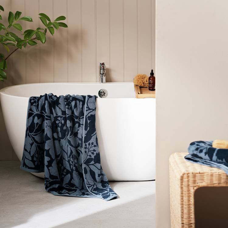 Habitat Foliage Bath Towel - Navy 0