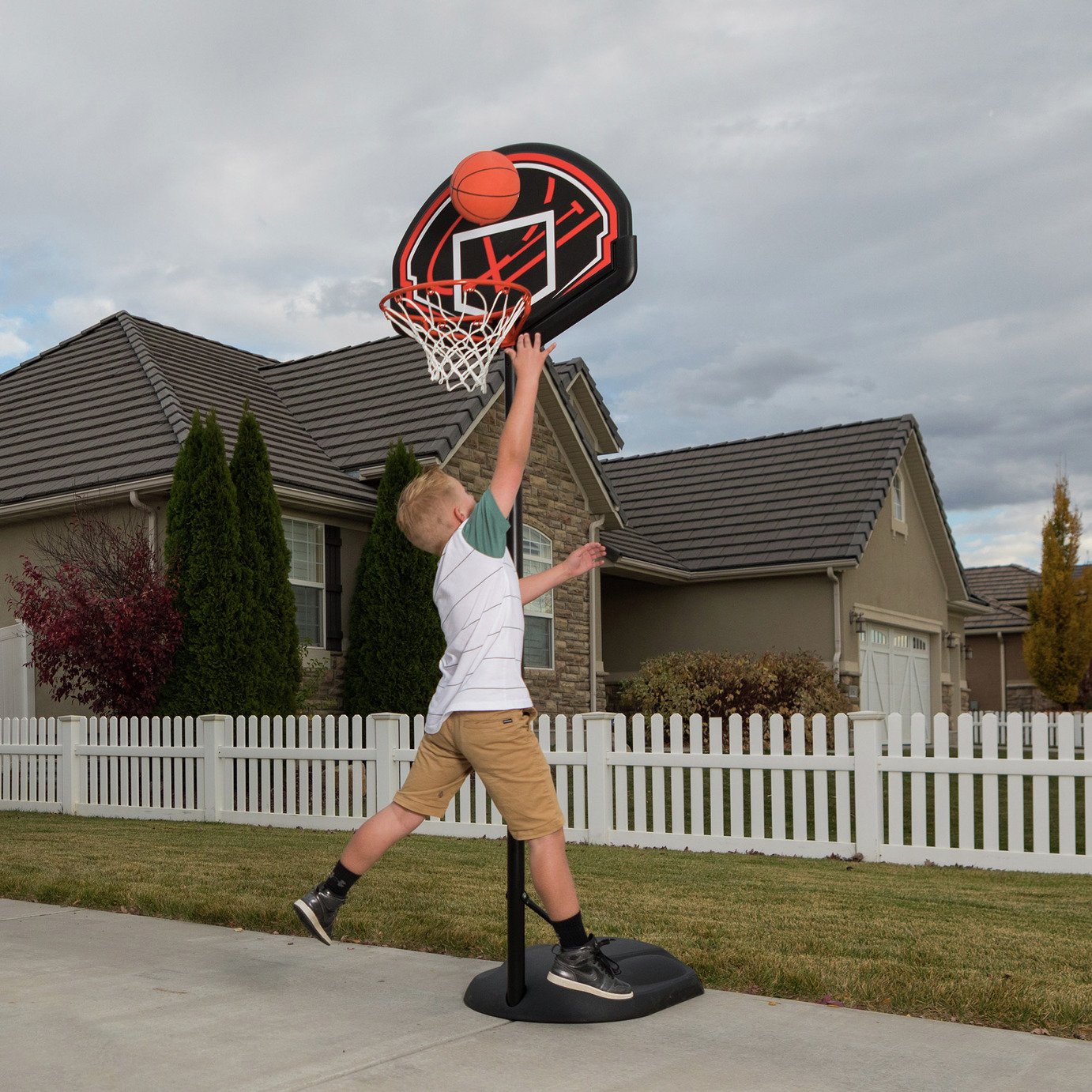 Lifetime Kids Portable Adjustable Basketball Hoop /Backboard Review