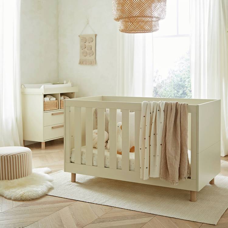 Cuddleco Harper Nursery Cot Bed - Cream 0