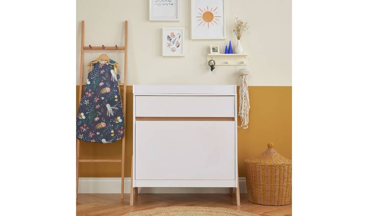 Tutti Bambini Fuori Chest Changer - White