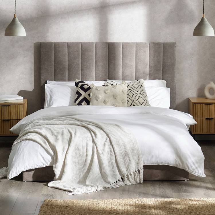 Julian Bowen Eloise Double Wooden Bed - Grey 0