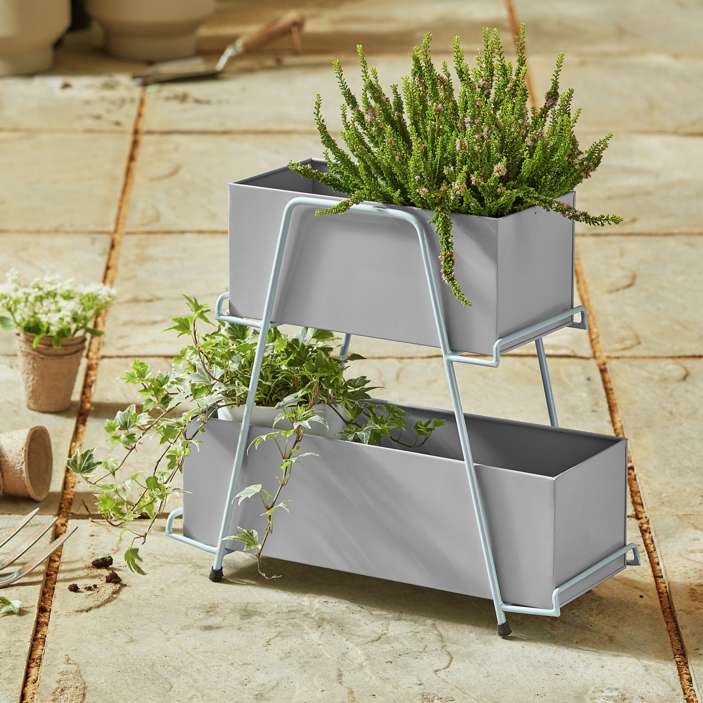 Skandi Metal Ladder Planter Review