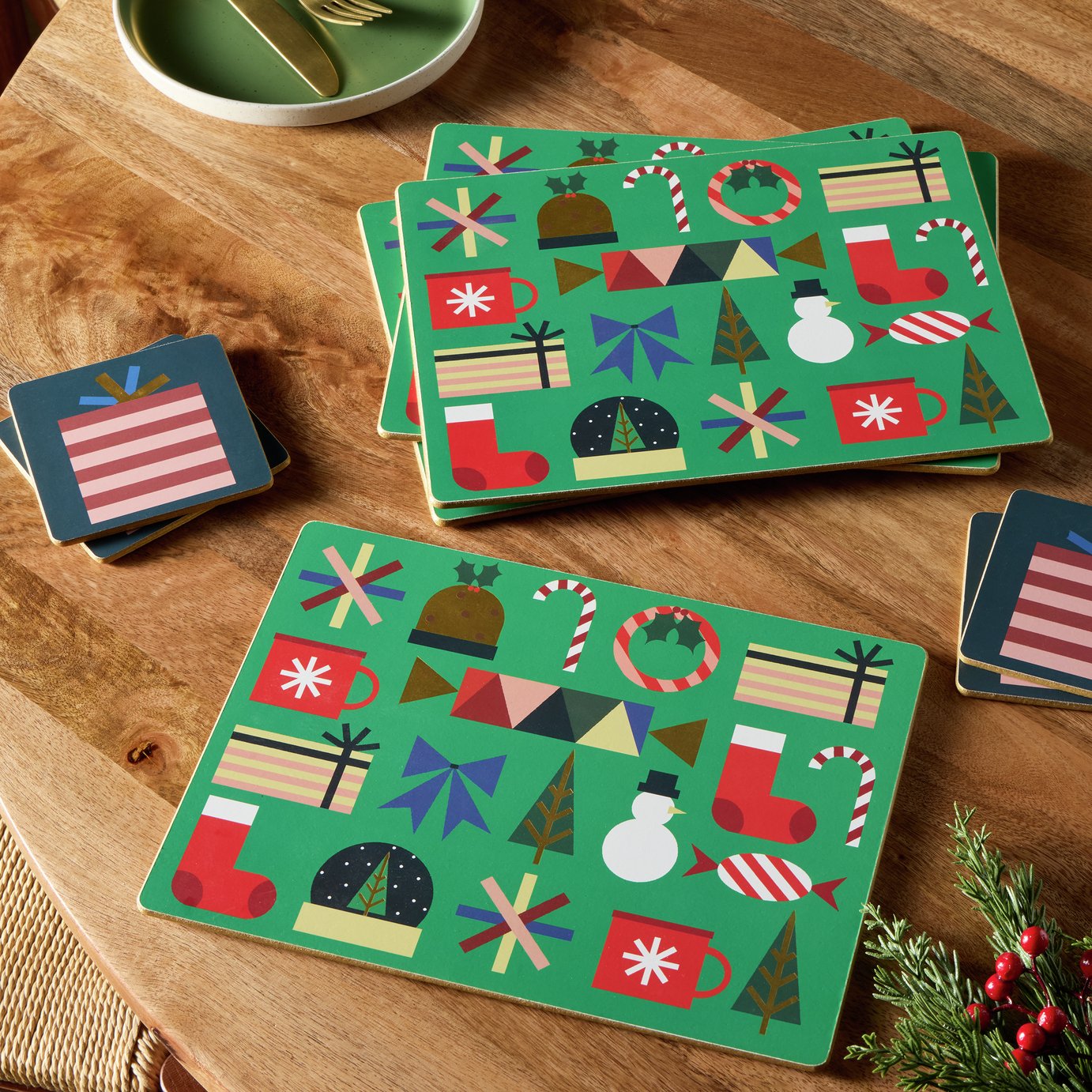 COLONISTA × NATAL DESIGN CONPE10mini Buy Habitat Corkback Festive Icons Set of 4 Placemat & Coasters