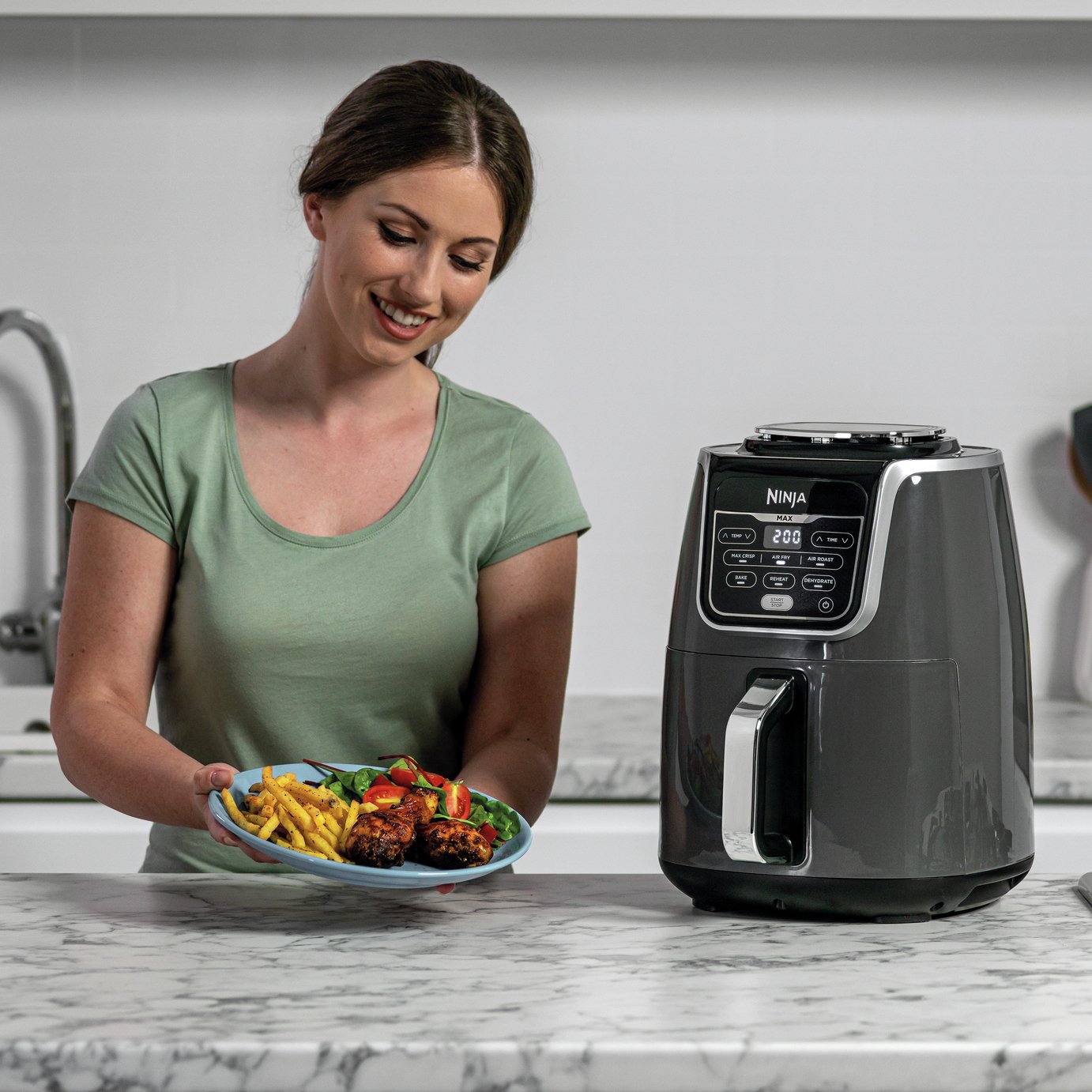 Ninja 5.2L Air Fryer MAX and Dehydrator Review