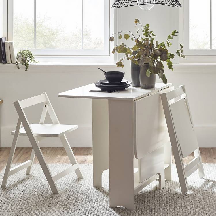Julian Bowen Gatan White Dining Table & 2 White Chairs 0