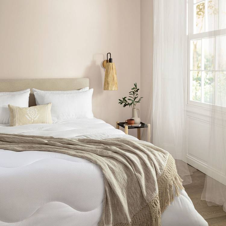 The Fine Bedding Company Breathe 13.5Tog Duvet Set-Superking 0