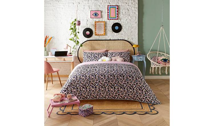 Night Lark Seasonal Leopard 10.5 Tog Duvet Set - King