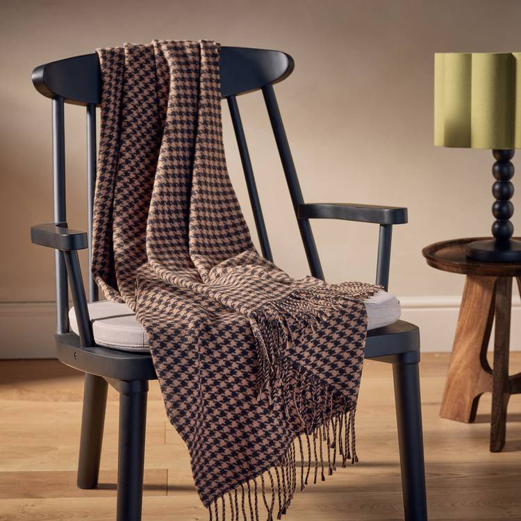 Habitat Houndstooth Throw - Brown - 125x150cm 0