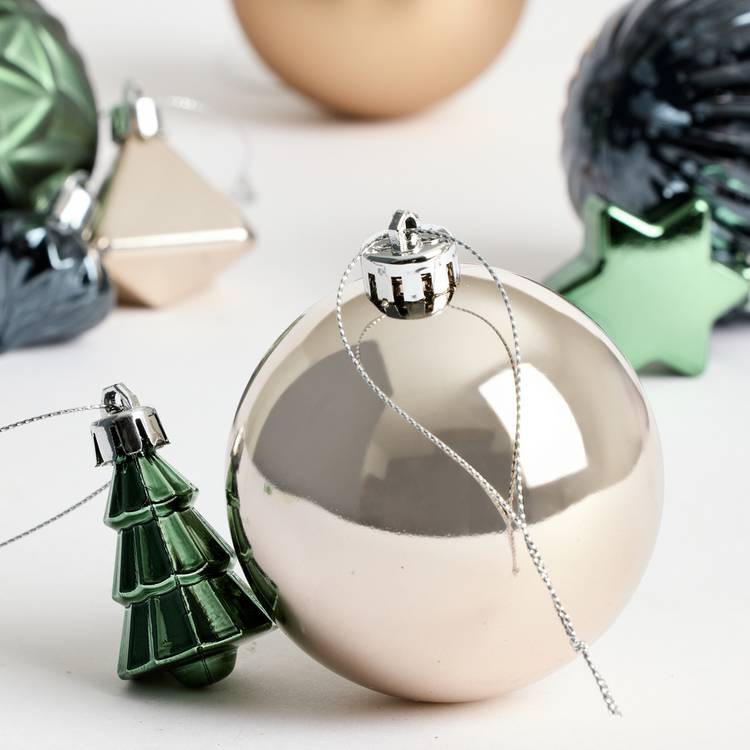 Habitat Pack of 49 Assorted Christmas Hanging Ornament  0