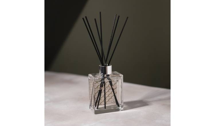Fired Earth 180ml Reed Diffuser - White Tea & Pomegranate