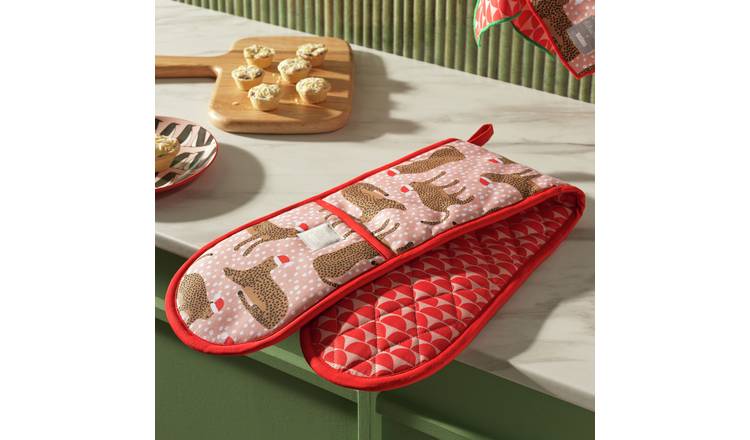 Habitat x Scion Christmas Lionel Oven Gloves