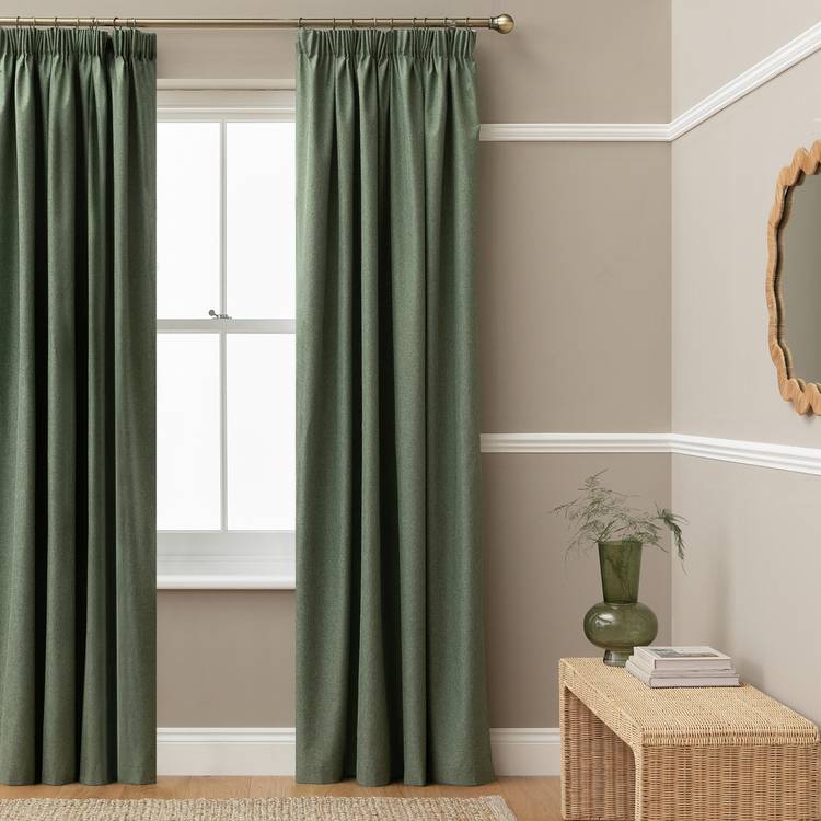 Habitat Blackout Pencil Pleat Curtain - Green - 137x117cm 0