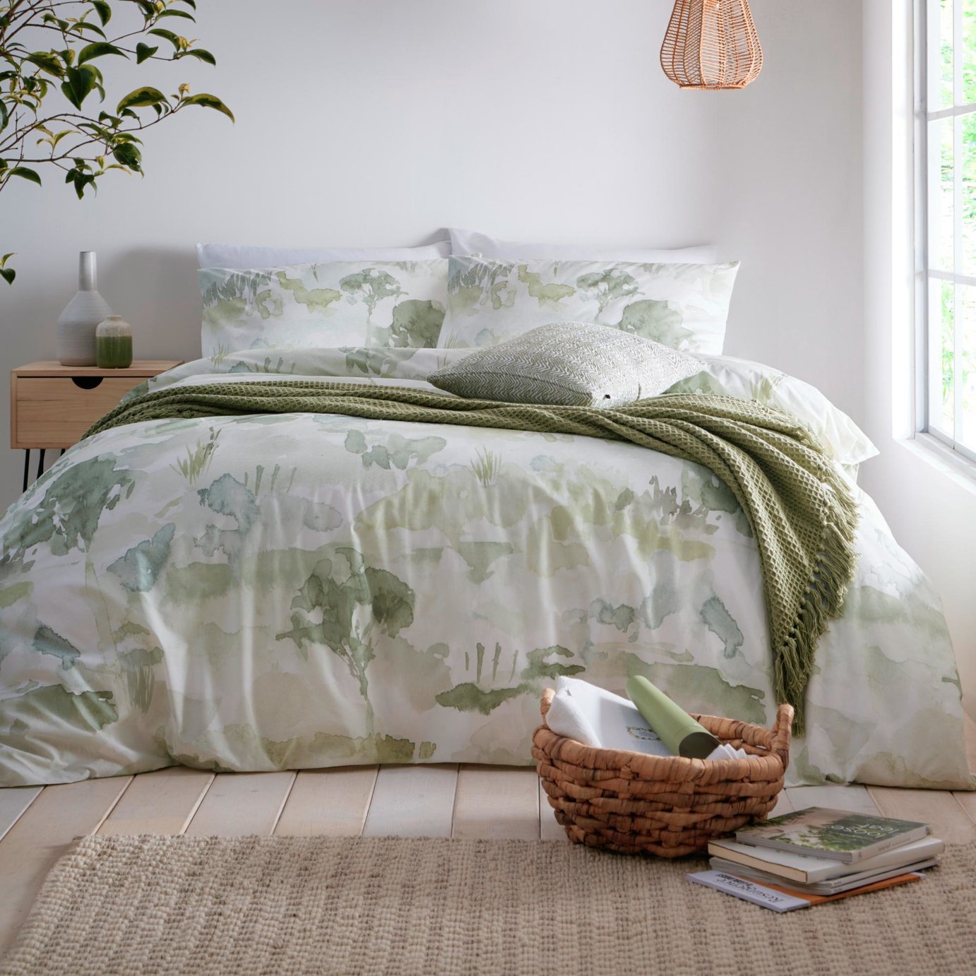 Appletree Edale Cotton Printed Green Bedding Set - King size