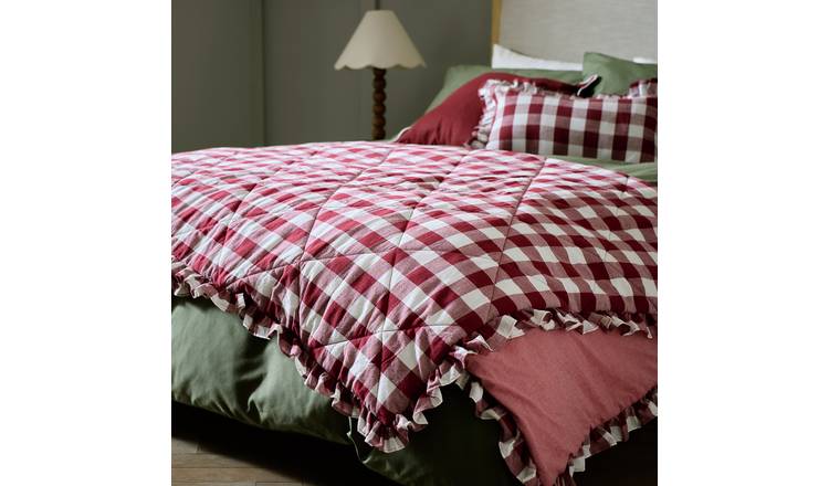Habitat Gingham Quilted Bedspread - Berry - 200x220cm