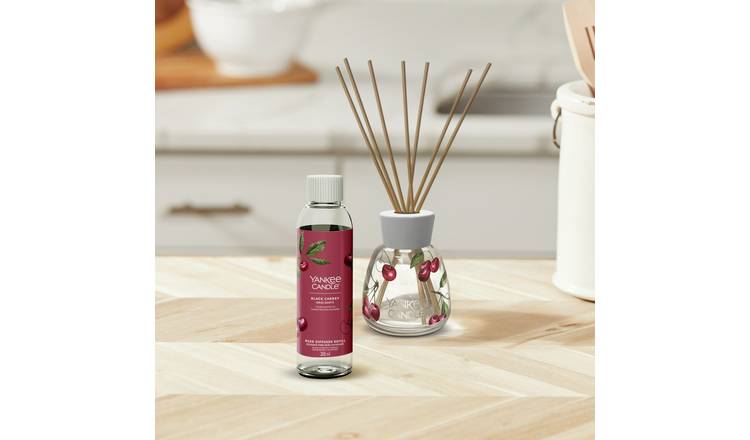 Yankee Signature 200ml Reed Diffuser Refill - Black Cherry