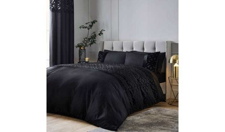 Catherine Lansfield Velvet Black Bedding Set - Superking