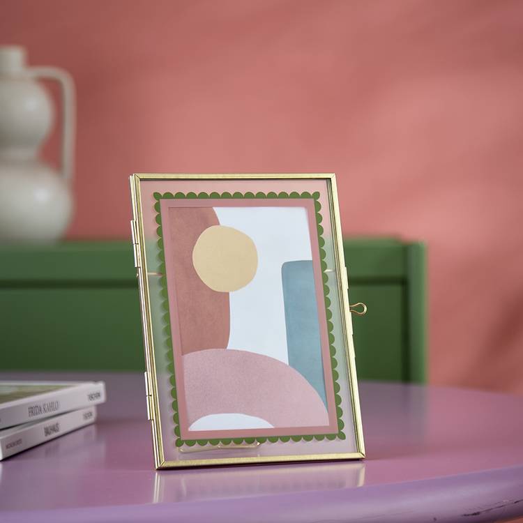 Habitat Green & Pink Scallop Metal Picture Frame - 4x6" 0