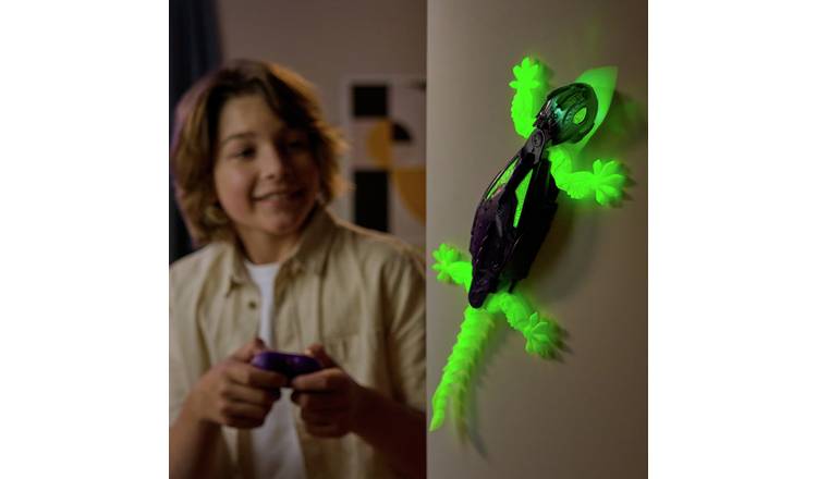 HEXBOTS Smart Glowing Wall Crawler Gecko 