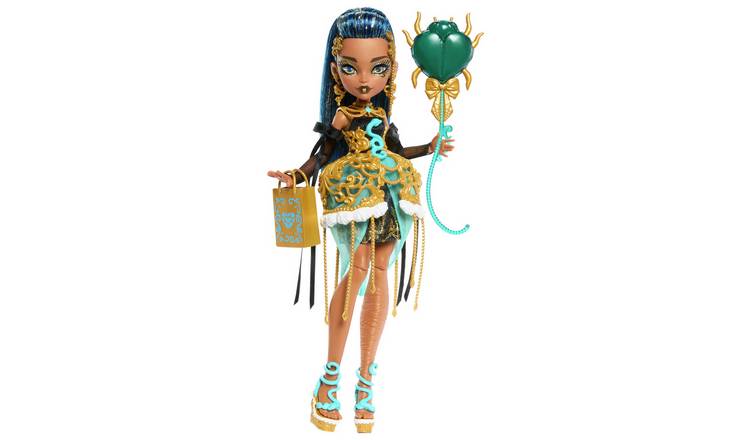Monster High Scary Sweet Birthday Cleo De Nile Doll & Gift