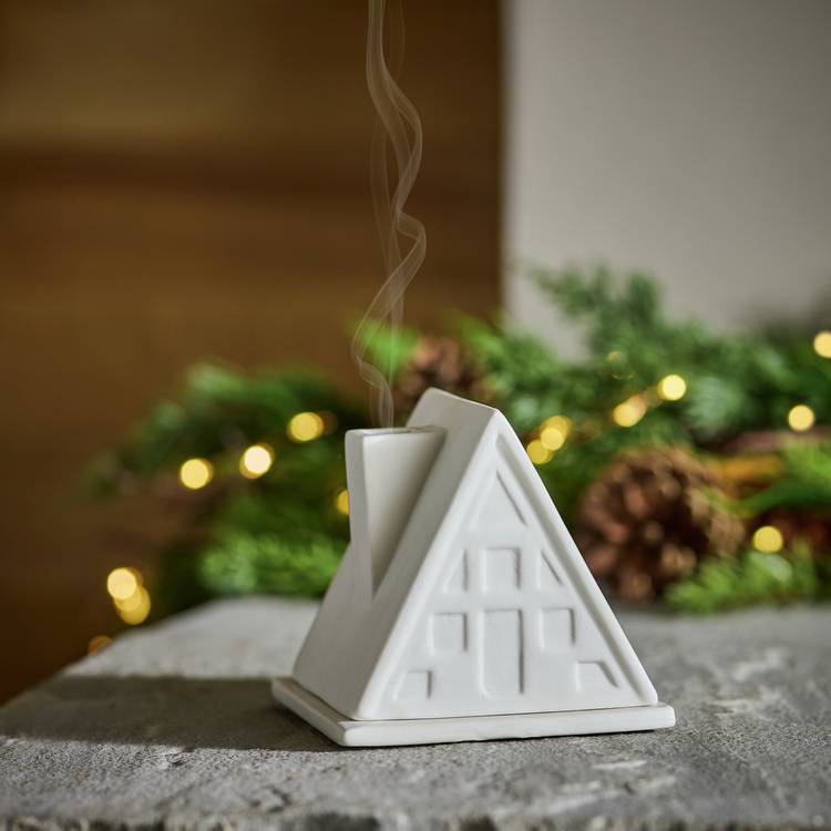 Habitat Ceramic House Shaped Incense Holder - White 0