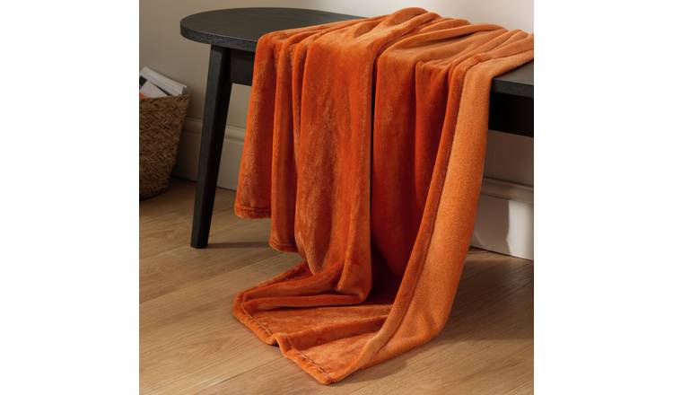 Argos Home Fleece Throw - Orange - 125x150cm