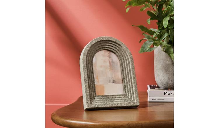 Habitat Green Arch Wooden Picture Frame - 4x6"