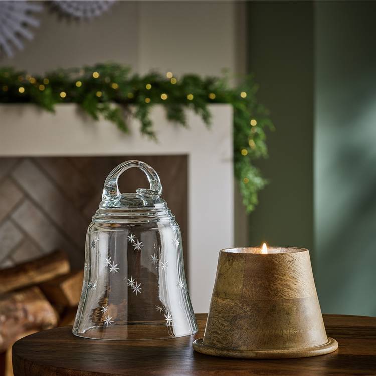 Habitat Bell Shaped Boxed Candle - Mistletoe 0