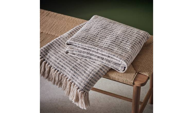 Habitat Woven Mono Throw - 150x125cm